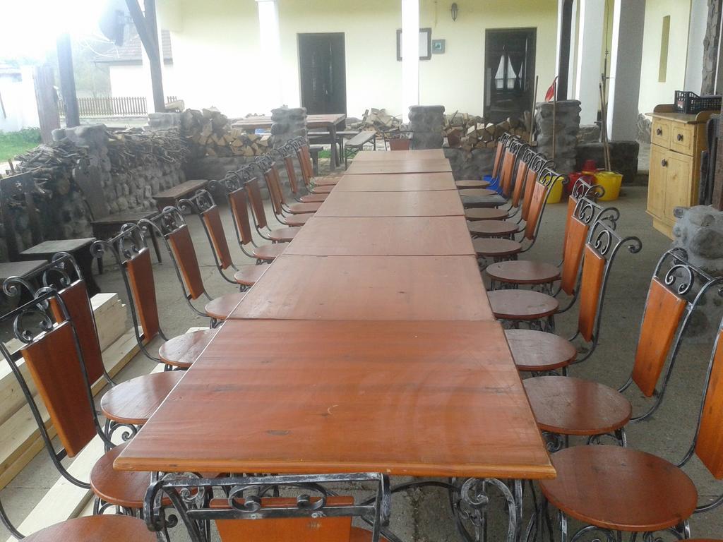 Toldi Vendégház Felsőtold Extérieur photo