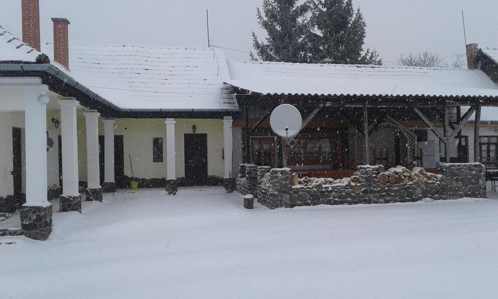 Toldi Vendégház Felsőtold Extérieur photo